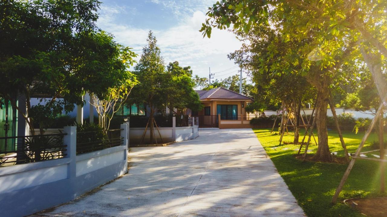 Baan Nern Khao Resort Pattaya Ban Huai Yai Exteriör bild