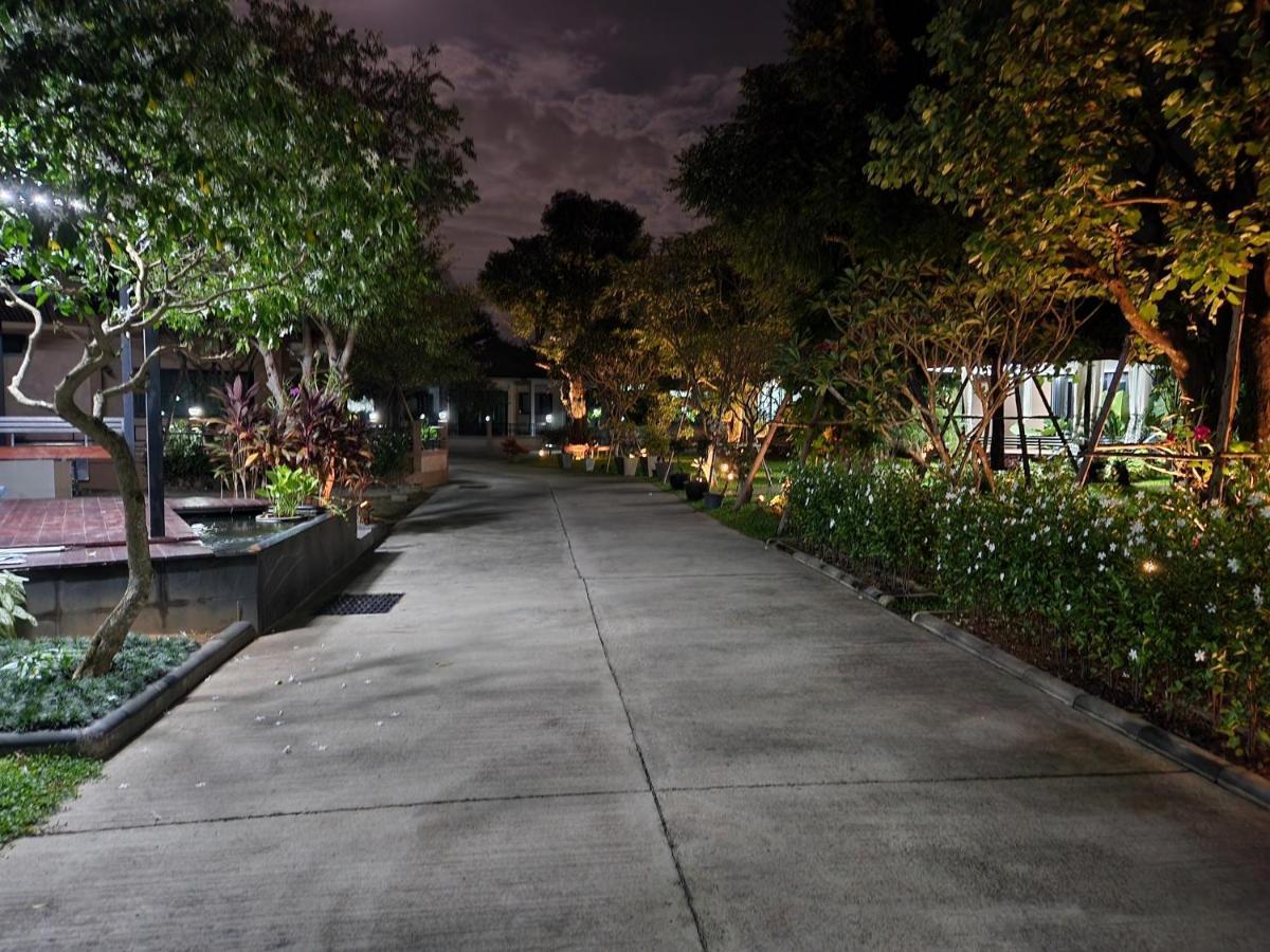 Baan Nern Khao Resort Pattaya Ban Huai Yai Exteriör bild